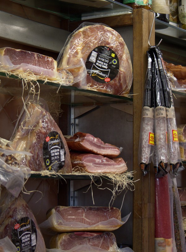 Salsicharia e preparados